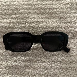 Meller- Kessie All Black